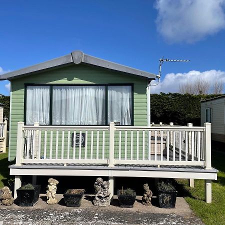 6 Berth Pet Friendly Caravan On Sandy Glade Berrow Екстер'єр фото