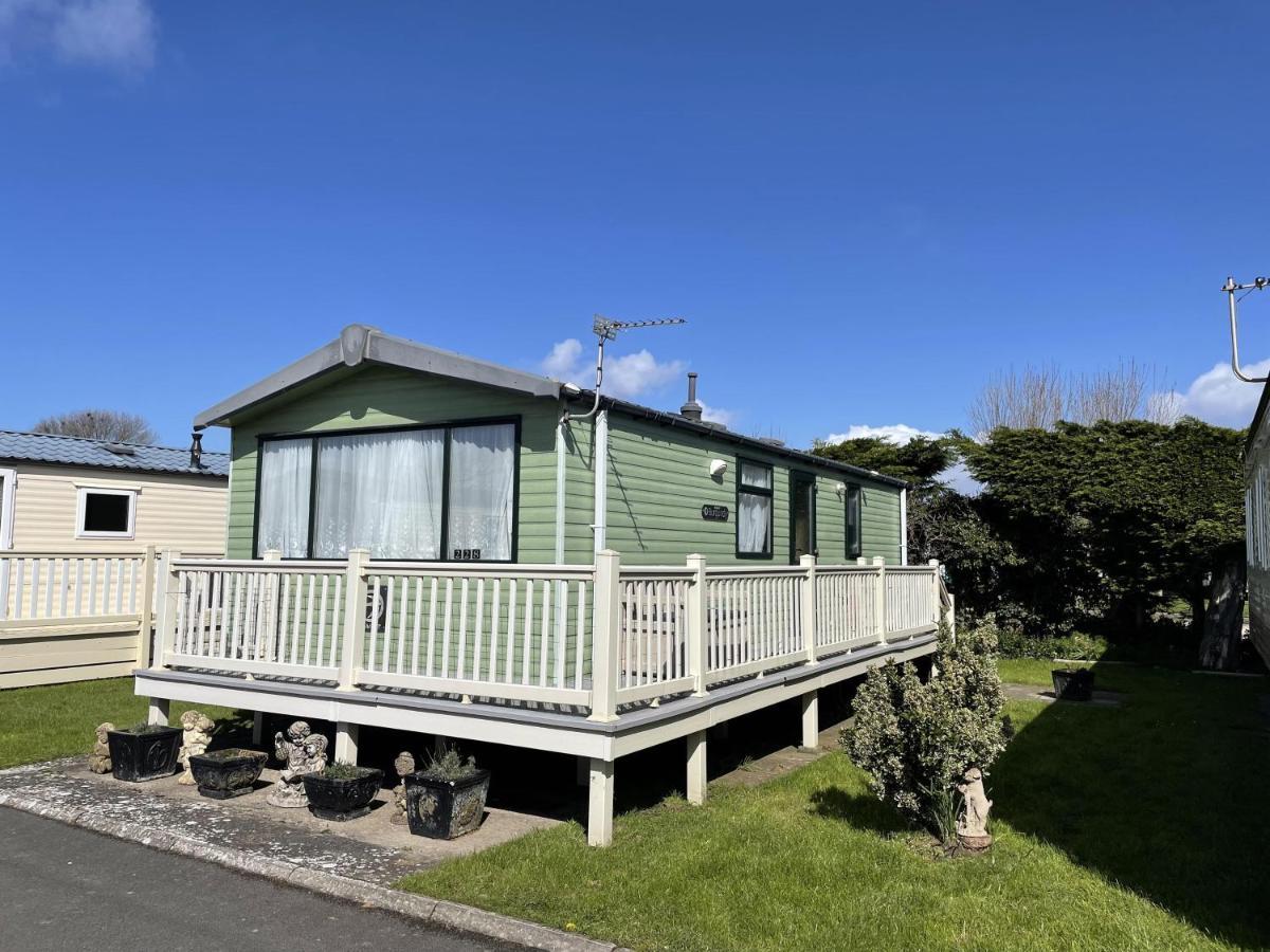 6 Berth Pet Friendly Caravan On Sandy Glade Berrow Екстер'єр фото